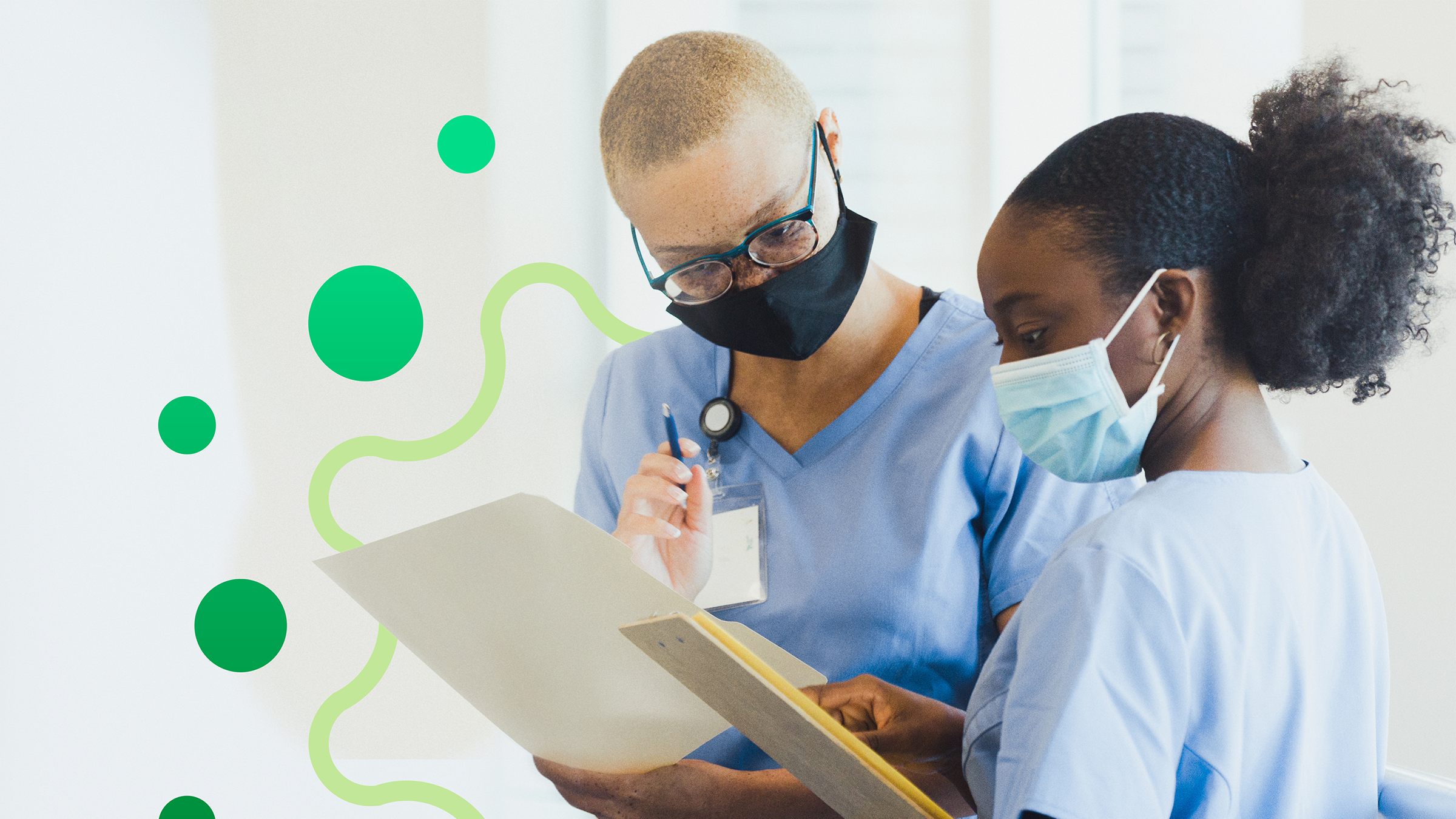 BAN_IP_HH Observation budget_02_RGB Nurses reviewing manual hand hygiene compliance data