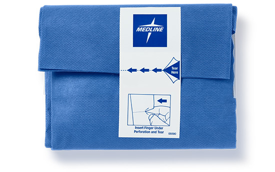 wound-care-starter Remedy DriGo-HP product sample being removed from packaging by caregiver’s gloved hand