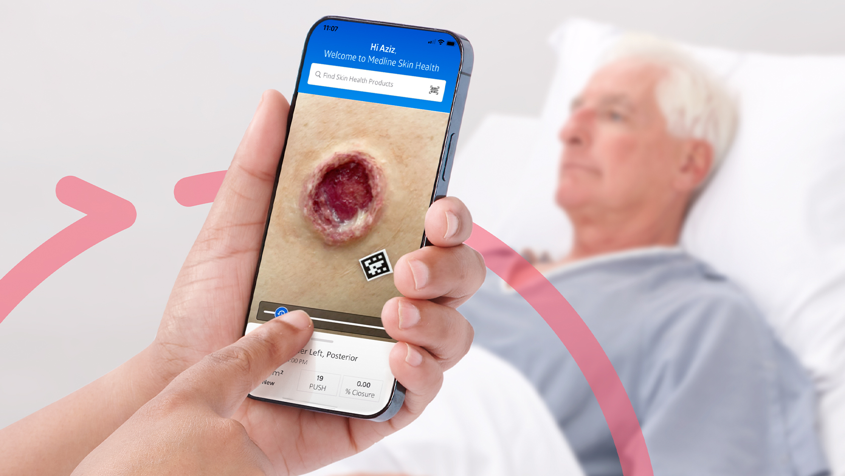 BAN_Wound_NE1_Hero Caregiver holding smartphone with digital wound image