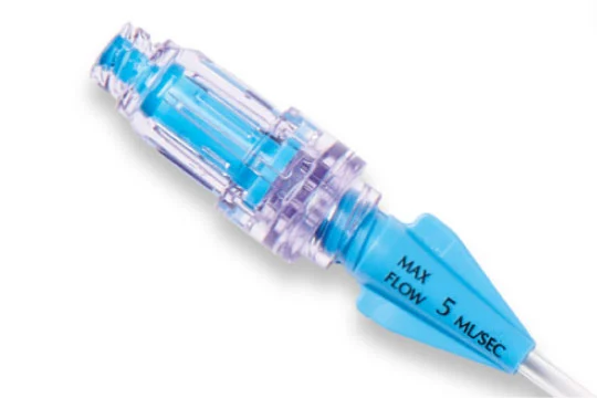 Ease-of-use Vantex CVC with needleless valves for ease of use